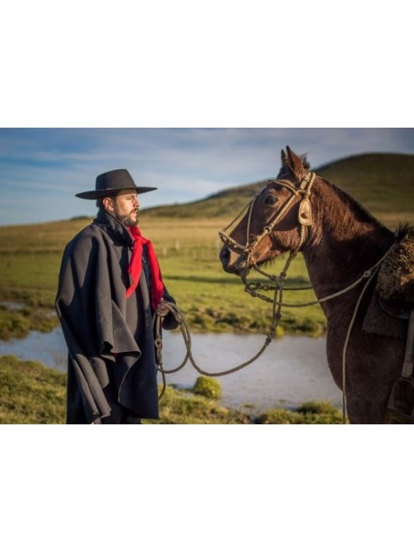 PONCHO BAETA PRETO